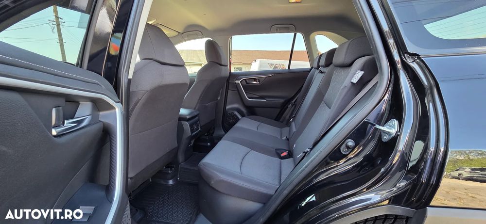 Toyota RAV4 - 12