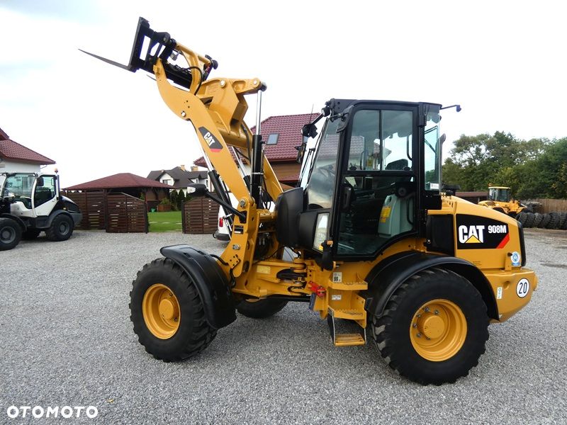 Caterpillar CAT 908M z Niemiec / Tylko 2.855mtg serwisowany / - 40