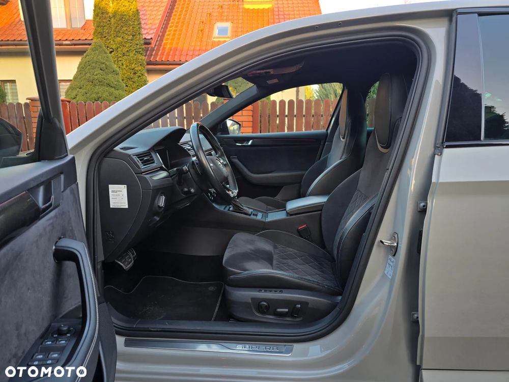 Skoda Superb 2.0 TDI SCR 4x4 Sportline DSG - 13