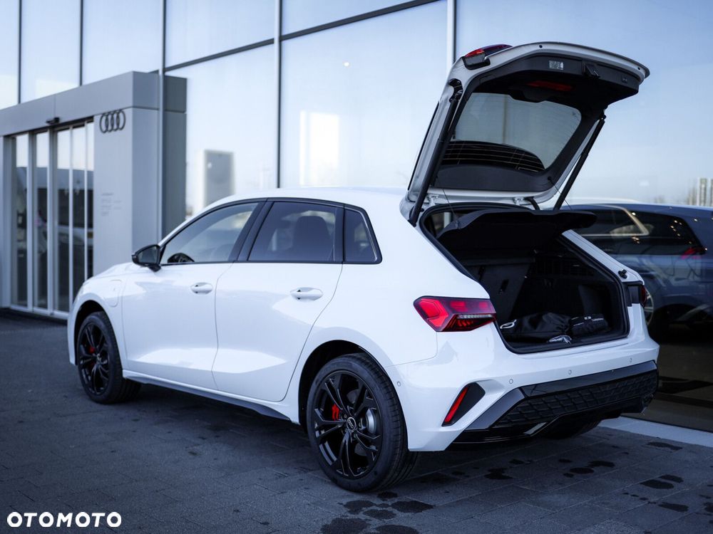 Audi A3 Sportback - 8