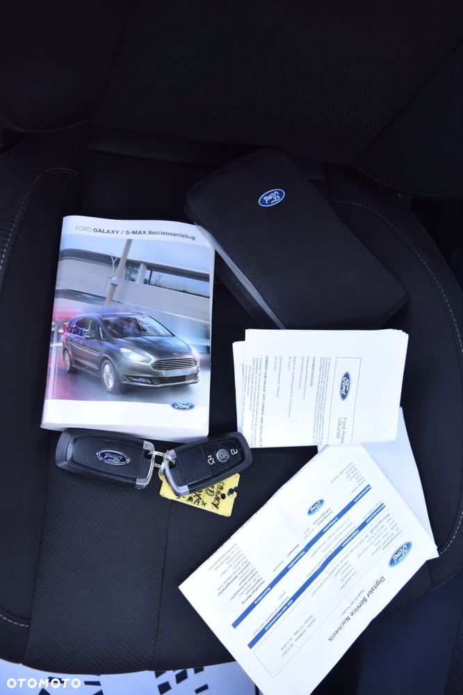 Ford S-Max 2.0 TDCi Titanium PowerShift - 37