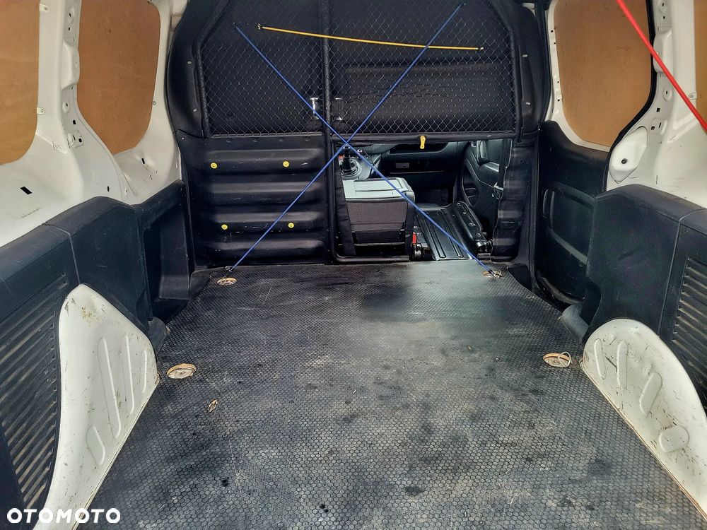 Peugeot Partner - 13