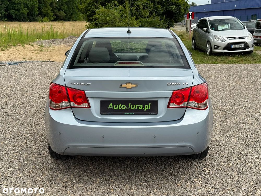 Chevrolet Cruze - 9