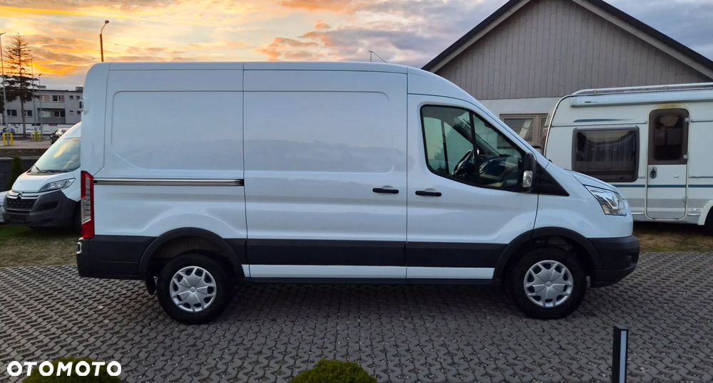 Ford Transit L2H2 2.0d Kamera Podgrzewane siedzen Stan Idealnyia - 34