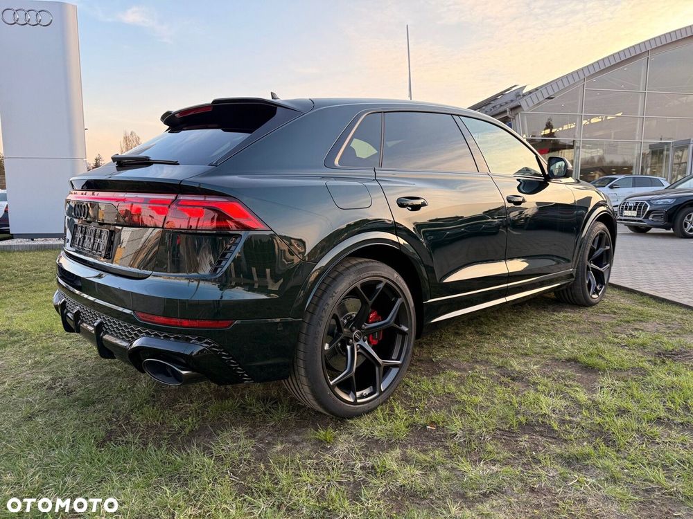 Audi RS Q8 - 6