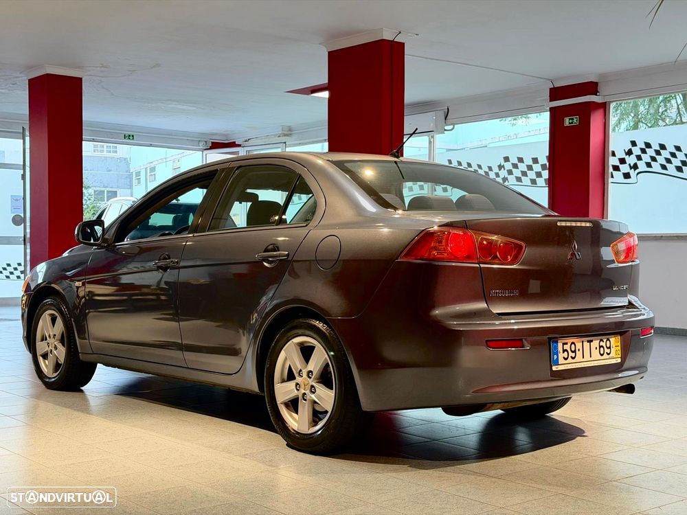 Mitsubishi Lancer - 4