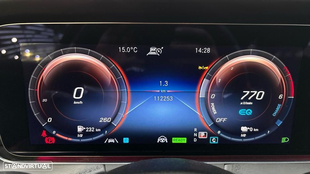 Mercedes-Benz E 300 de 4Matic 9G-TRONIC AMG Line - 5