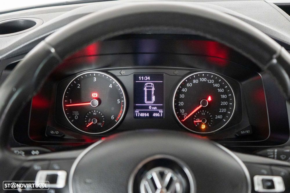 VW Caravelle - 24