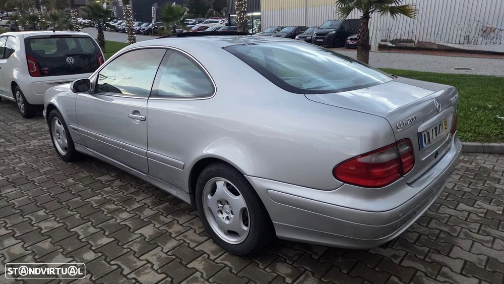 Mercedes-Benz CLK 200 - 4