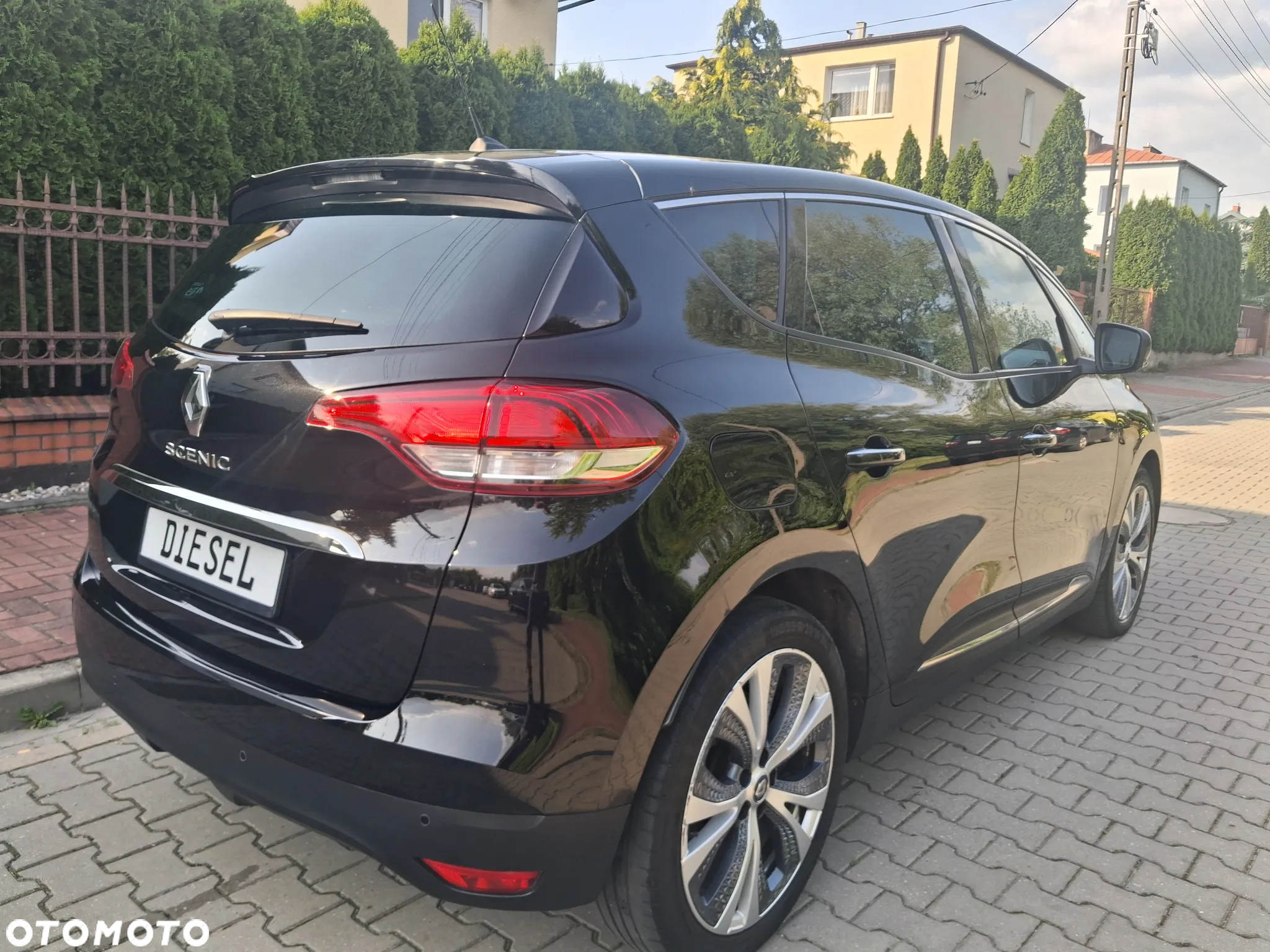 Renault Scenic BLUE dCi 120 BUSINESS EDITION - 2