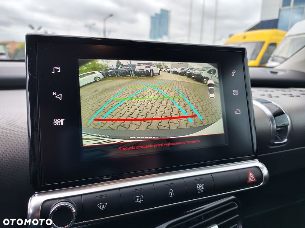 Citroën C4 Cactus 1.2 PureTech Shine S&S EAT6 - 26