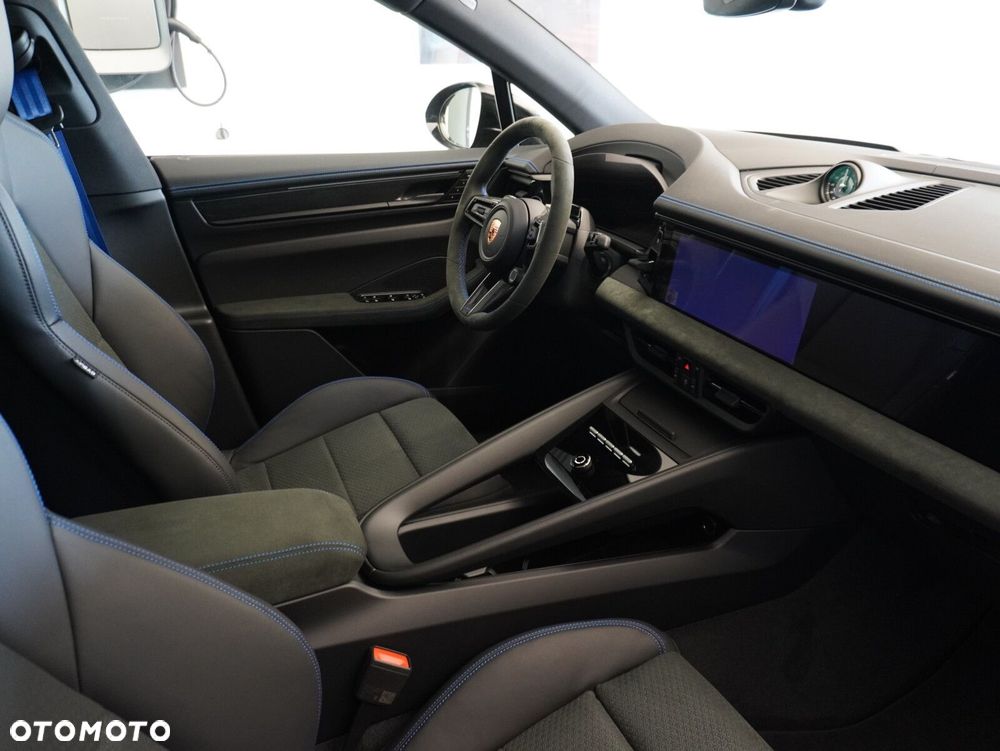 Porsche Macan GTS 100kWh - 32