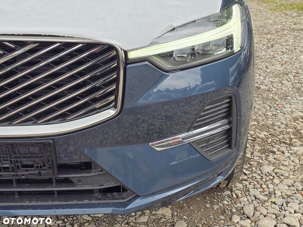 Volvo XC 60 B5 B AWD Plus Bright - 23