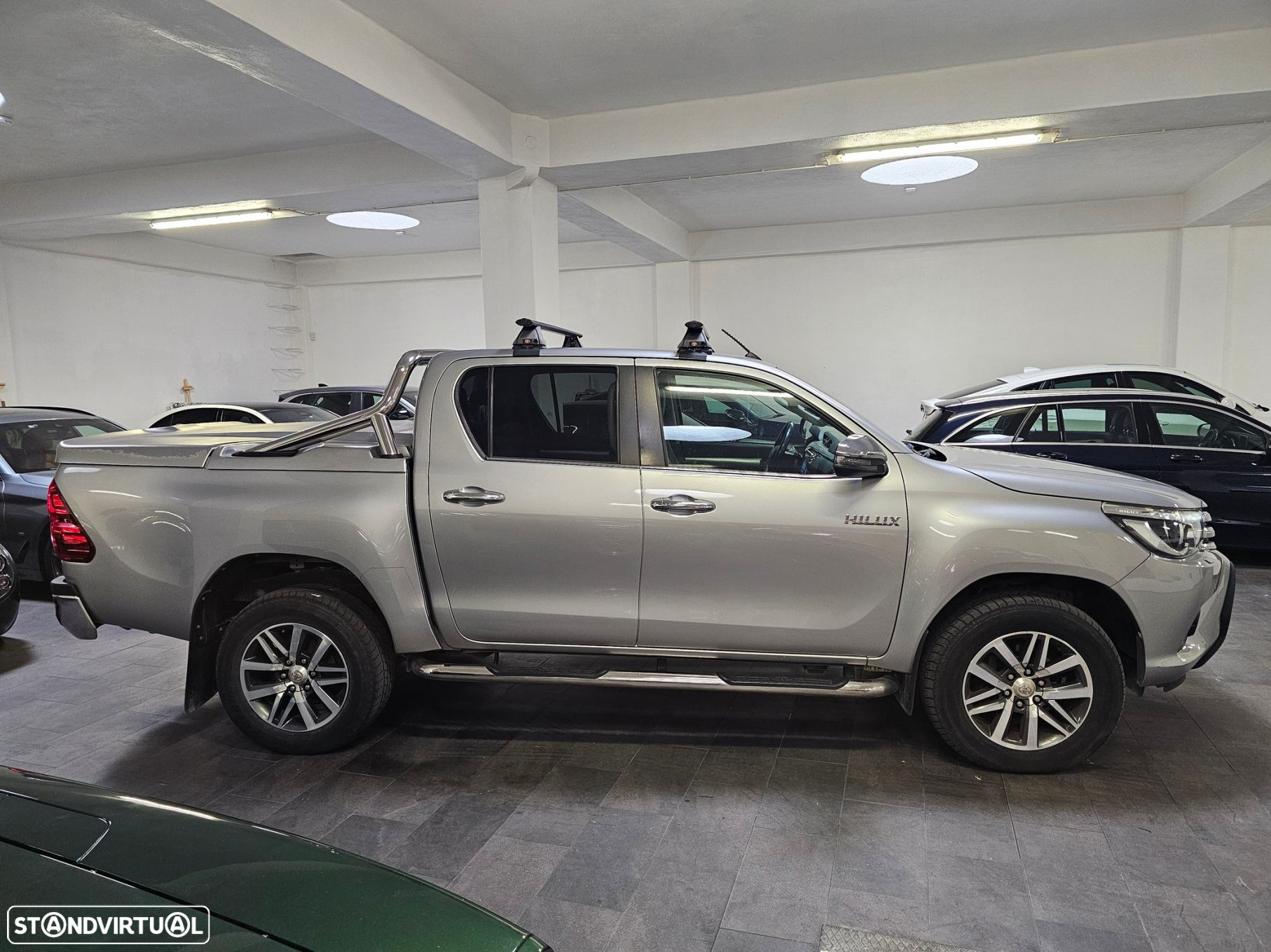 Toyota Hilux 4x4 Cabine Dupla Auto Executive - 10