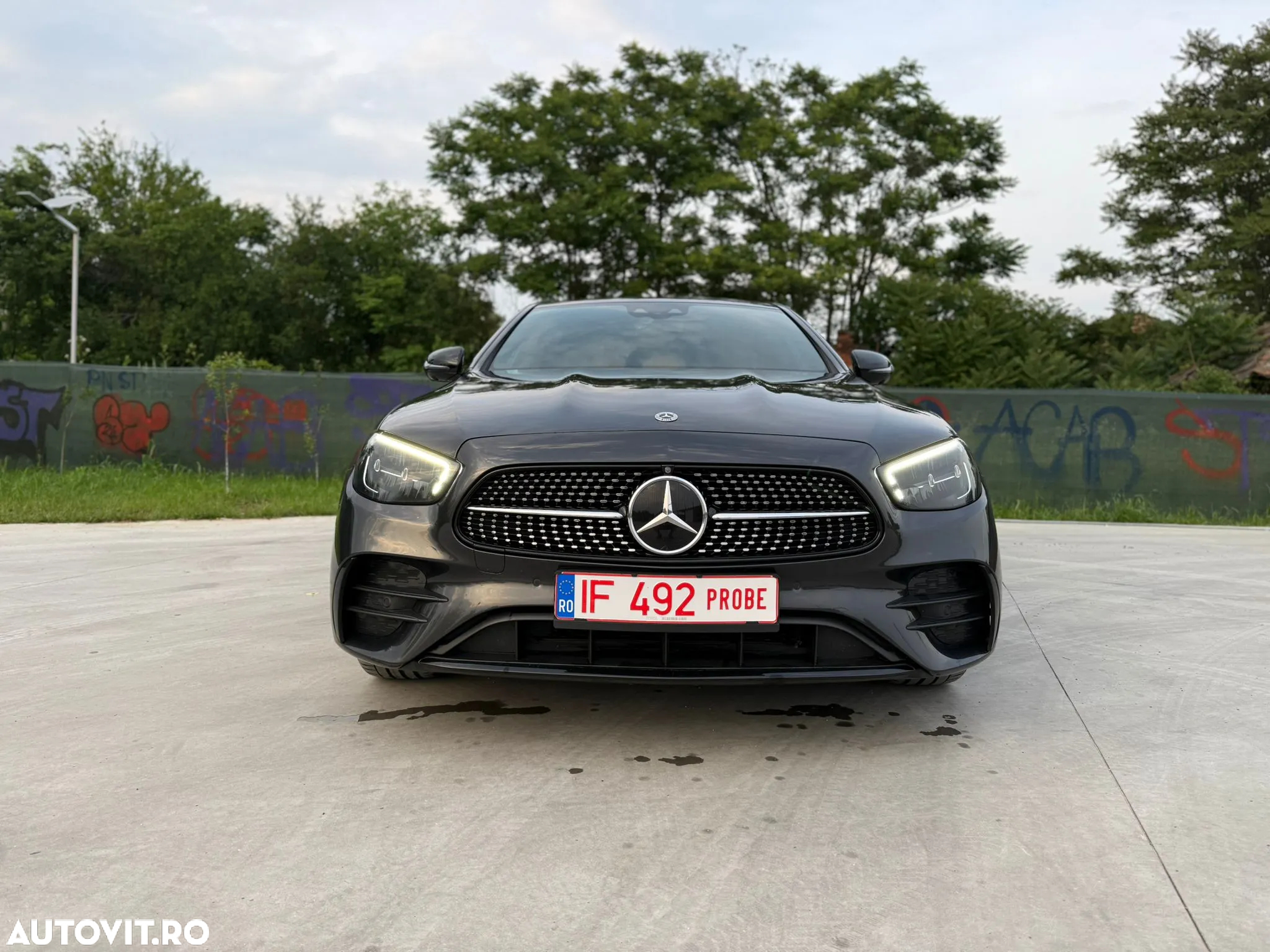 Mercedes-Benz E - 4