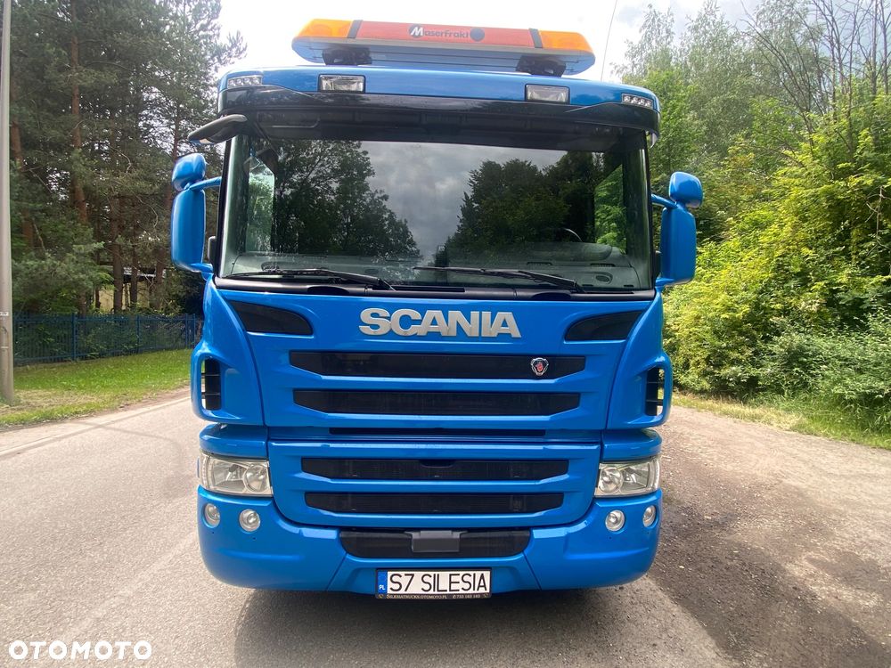 Scania P320 6X2 - 6