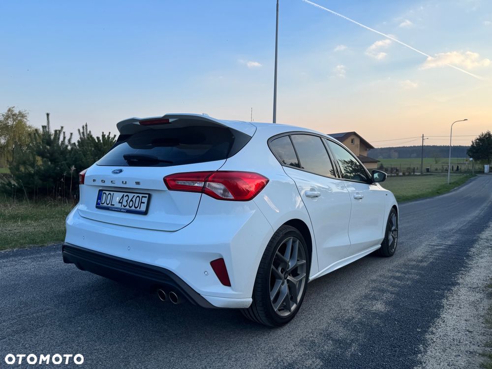 Ford Focus 1.5 EcoBlue Start-Stopp-System ST-LINE - 6