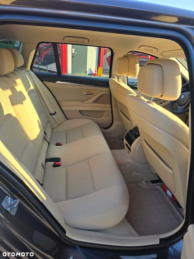 BMW Seria 5 520d - 6