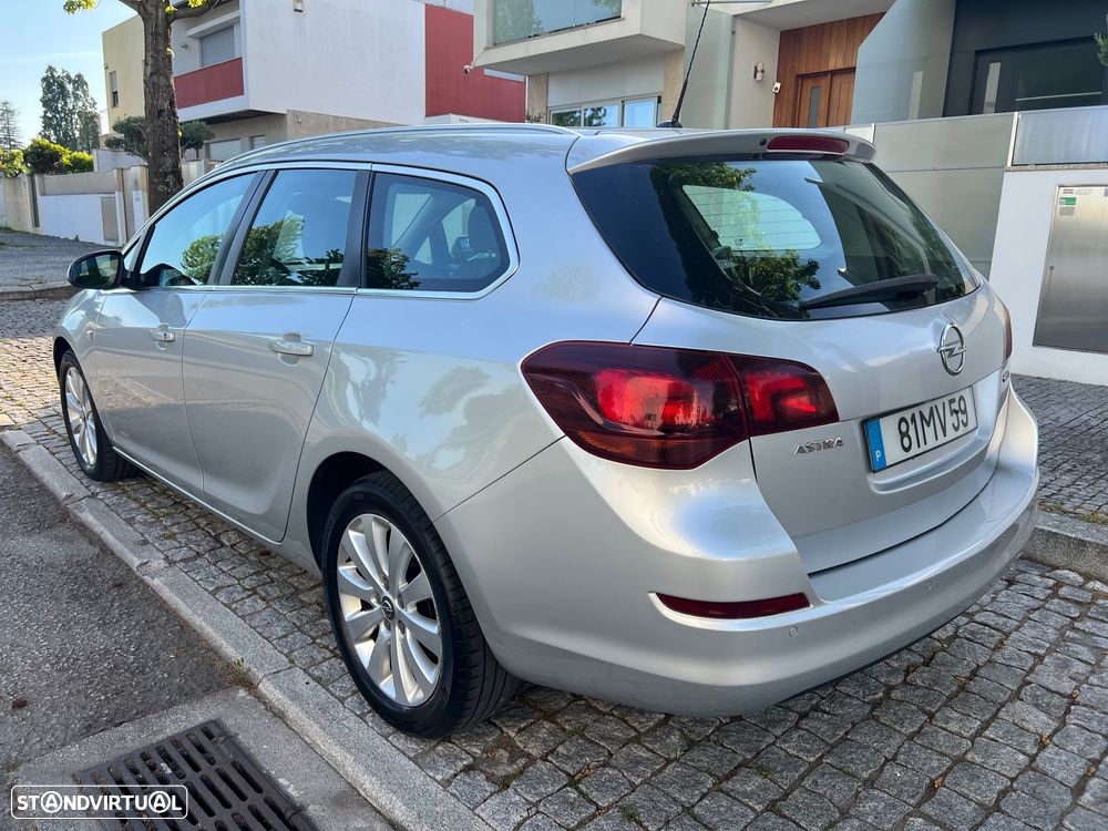 Opel Astra Sports Tourer 1.7 CDTi Cosmo - 4