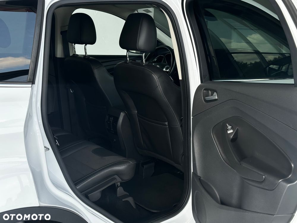 Ford Kuga - 14