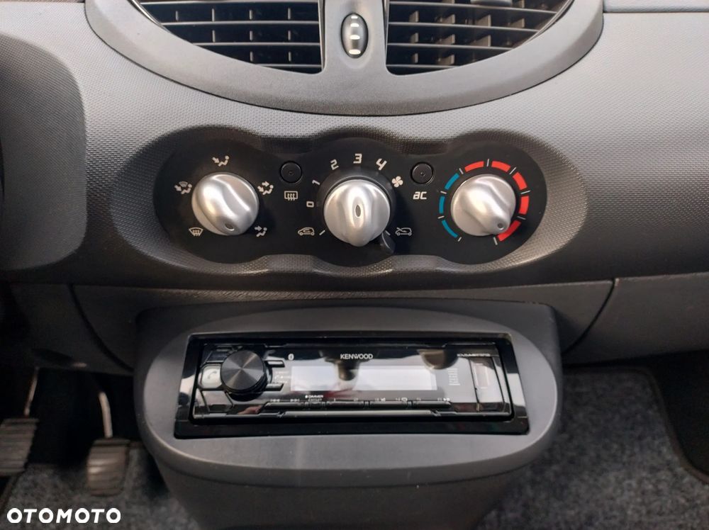 Renault Twingo 1.2 LEV 16V 75 Expression - 28