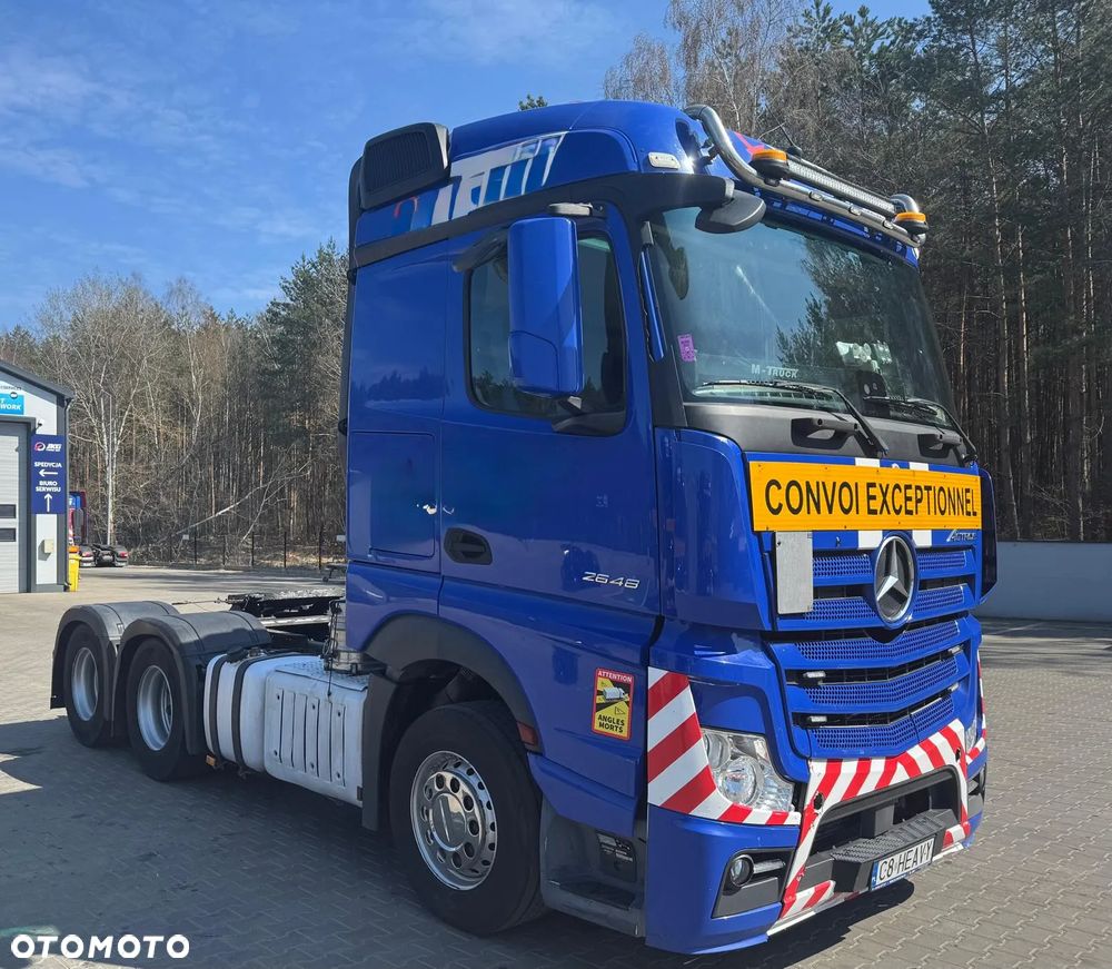 Mercedes-Benz Actros 6x4 - 4