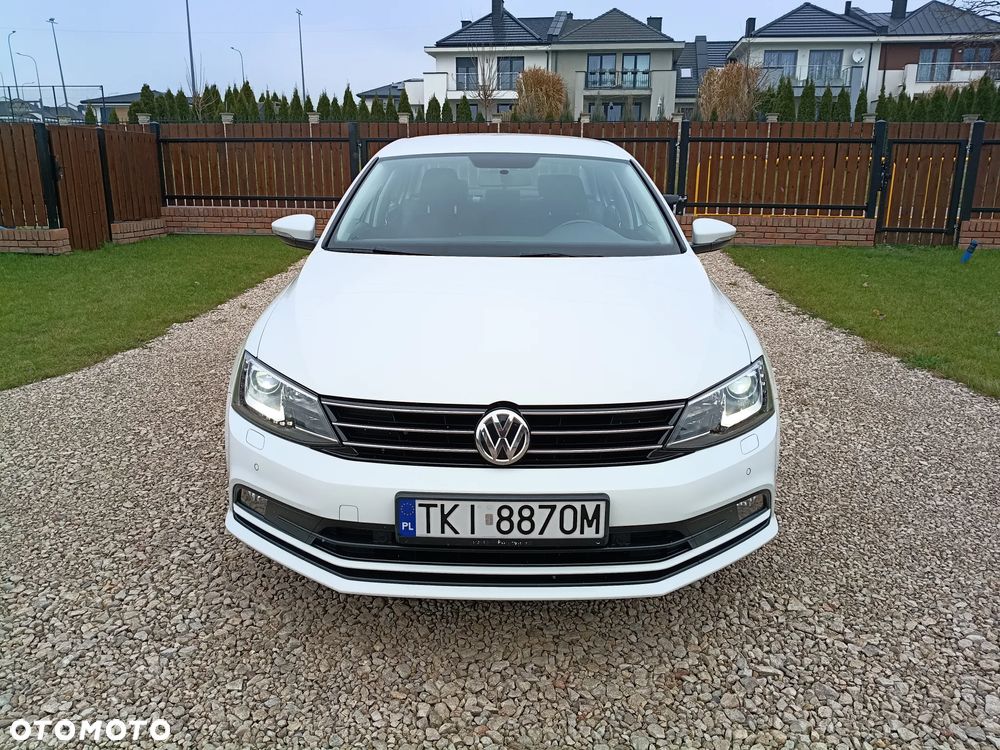 Volkswagen Jetta - 14