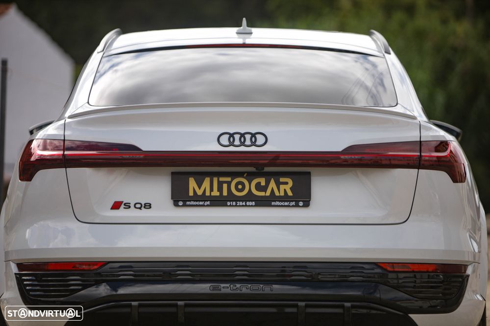 Audi SQ8 Sportback e-tron quattro - 16