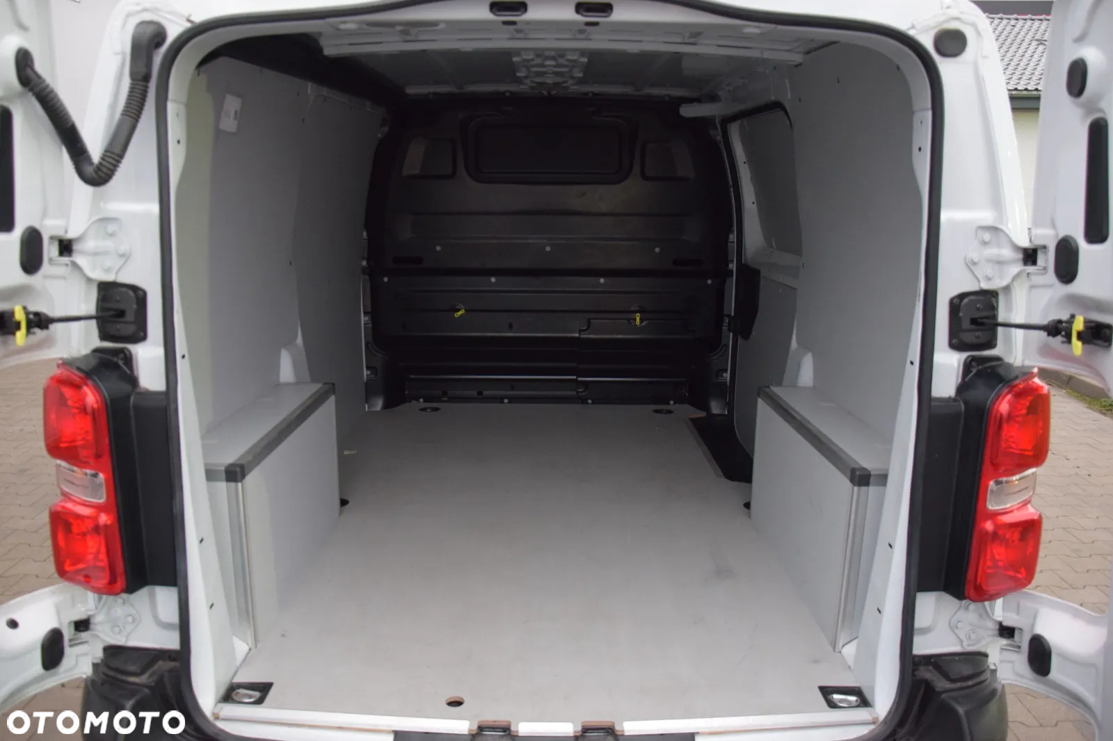 Opel Vivaro - 15