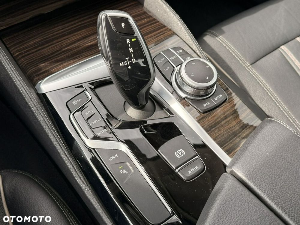 BMW Seria 5 - 26