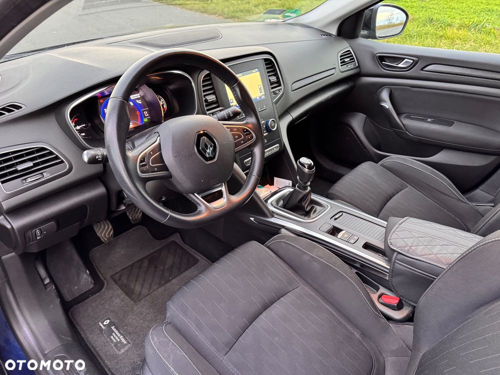 Renault Megane TCe 140 GPF LIMITED - 7