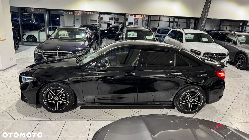 Mercedes-Benz Klasa A 200 AMG Line 7G-DCT - 3