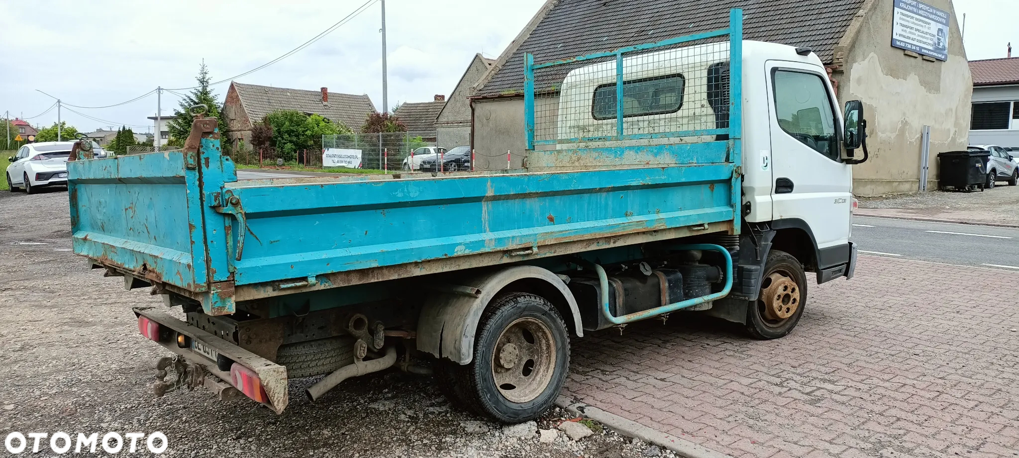 Mitsubishi Fuso CANTER - 8