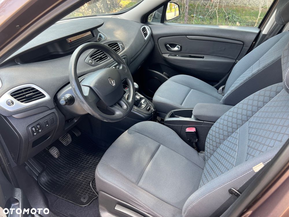 Renault Scenic - 16