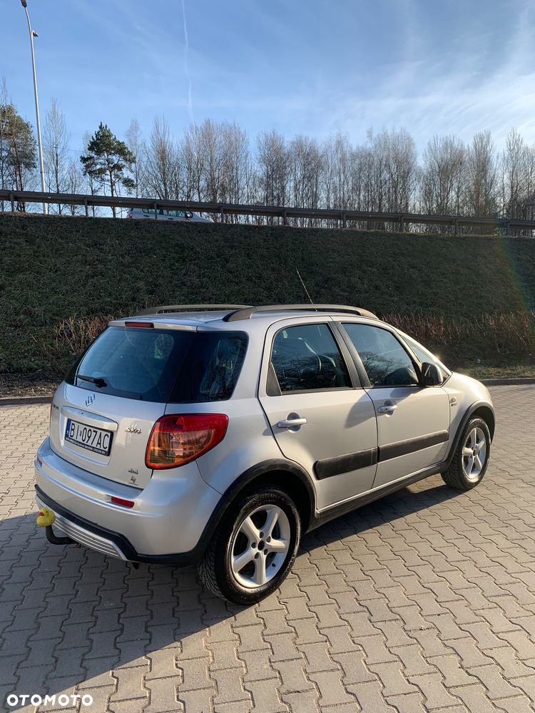 Suzuki SX4 1.9 DDiS DPF 4x4 Comfort - 5