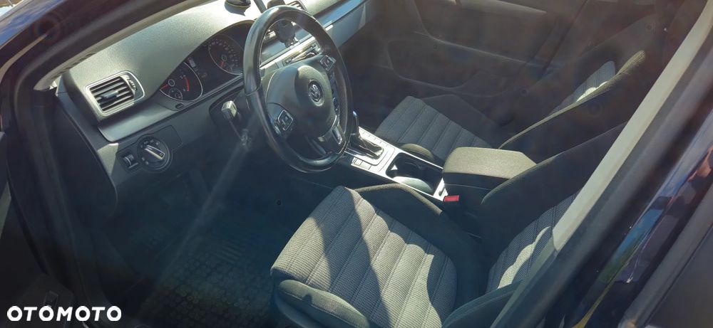 Volkswagen Passat Variant 2.0 TDI DSG BlueMotion Technology Comfortline - 9