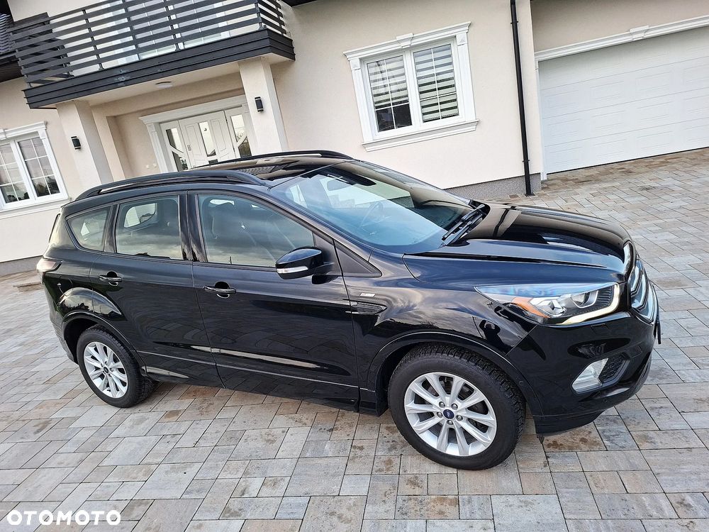 Ford Kuga 1.5 EcoBoost 2x4 ST-Line - 3