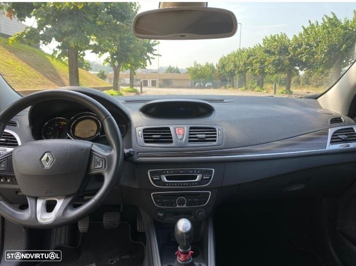 Renault Mégane Coupe 1.5 dCi Dynamique S - 9