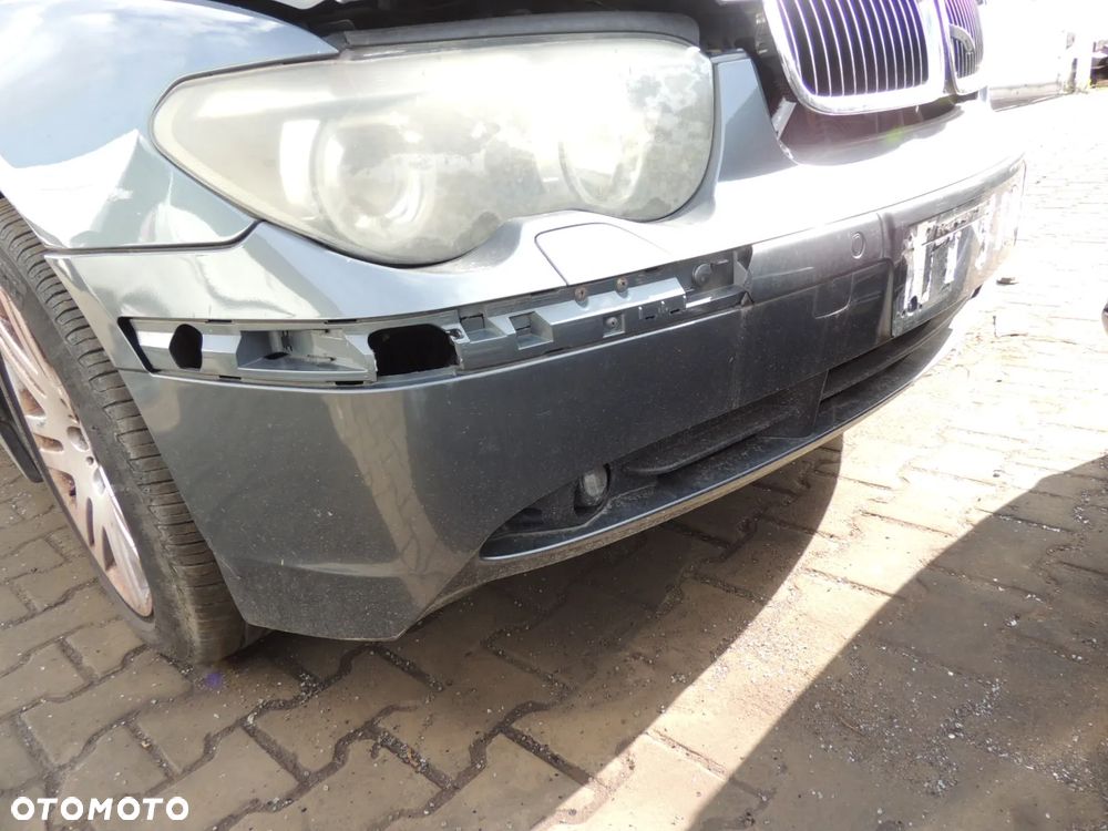 Zderzak przód BMW 735i E65 - 4