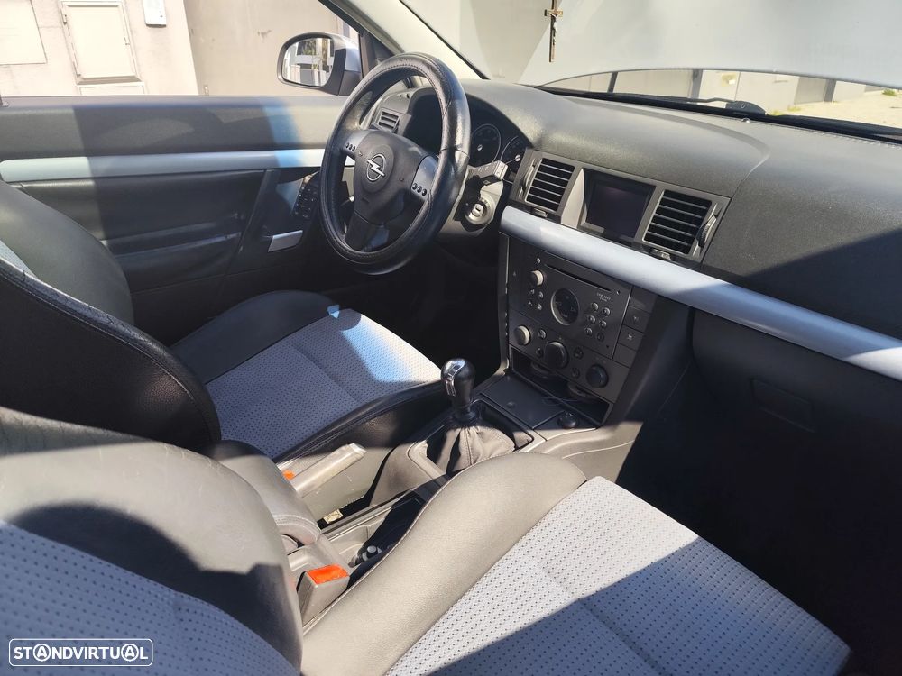 Opel Vectra GTS 2.2 DTi - 6