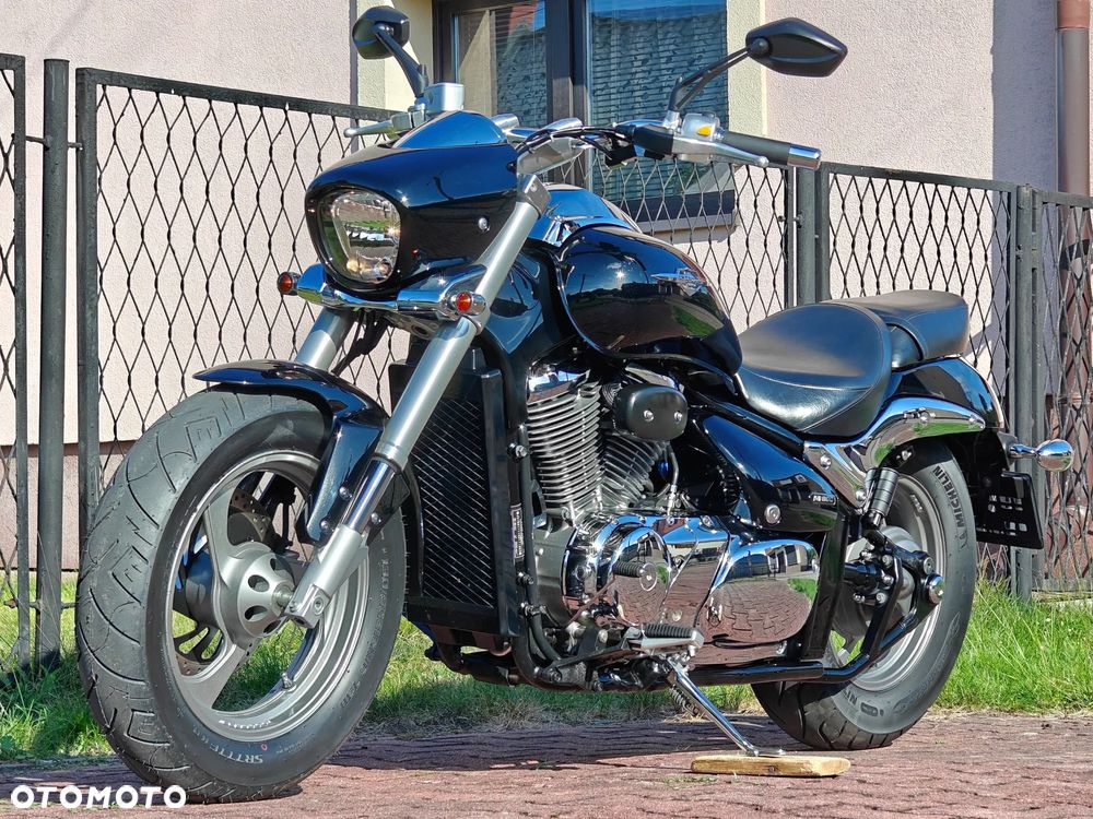 Suzuki Intruder - 19