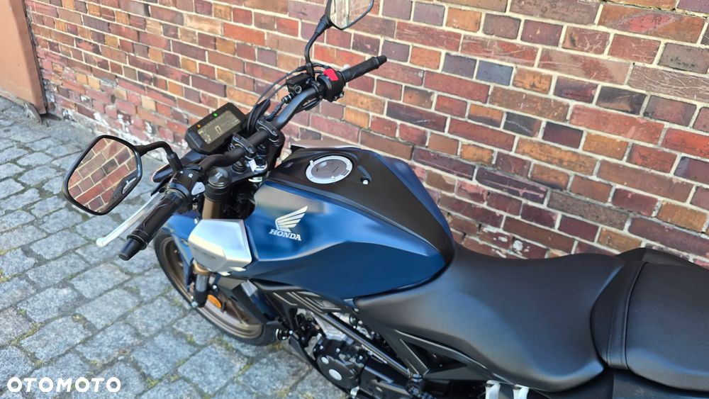 Honda CB - 17