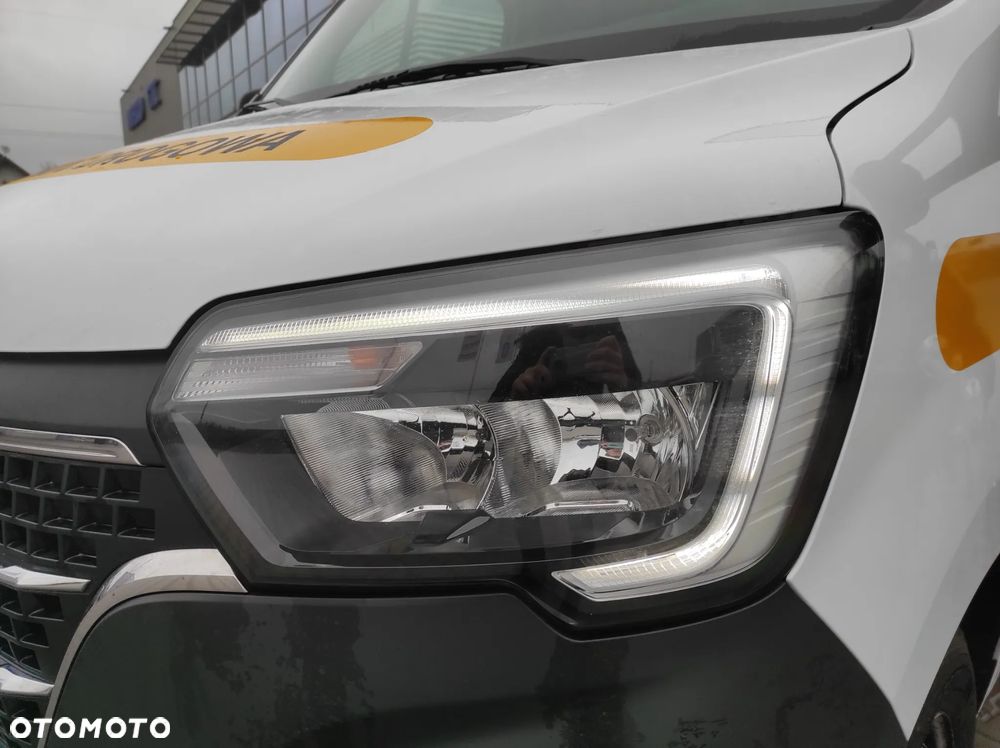 Renault Master LAWETA - 11