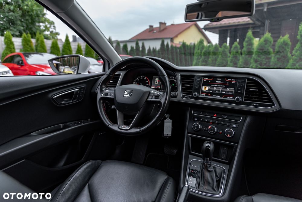 Seat Leon Sportstourer 1.8 TSI Start&Stop 4Drive DSG X-Perience - 26