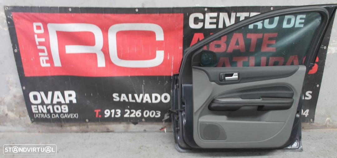 Porta da Frente do Lado Direito Ford Focus - 2