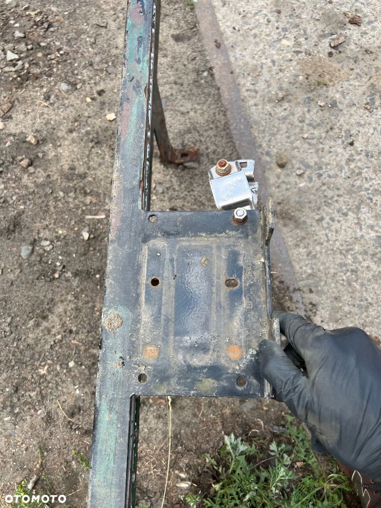 Blacha uchwyt wyciągarki na pakę Nissan navara d40 - 4