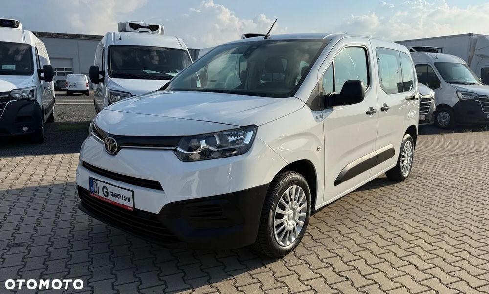 Toyota Proace City Verso Long 1.5 D-4D Family - 2