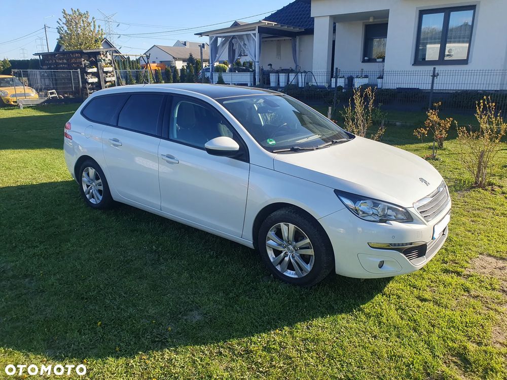 Peugeot 308 1.6 BlueHDi Allure S&S - 25