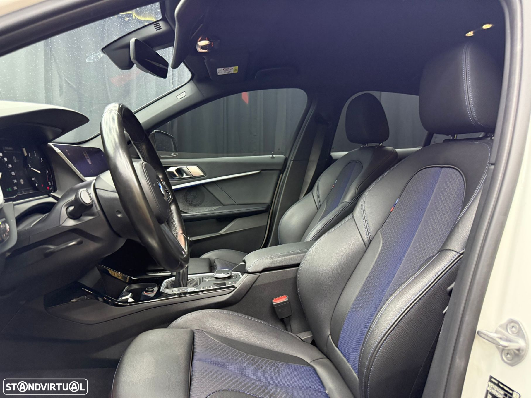 BMW 116 d Pack Desportivo M - 7