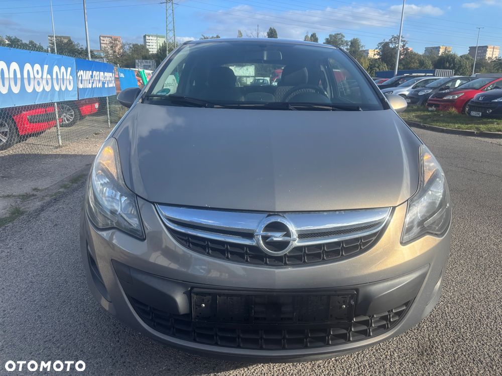 Opel Corsa 1.2 16V Cosmo - 9